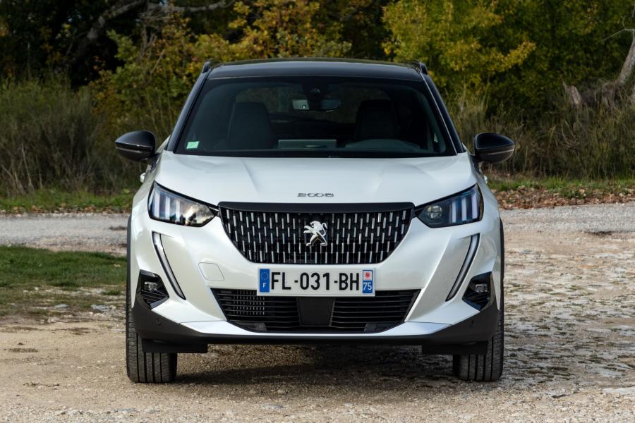  Peugeot 2008 GT Line 2019 года  (WW) (фото 11 из 40)